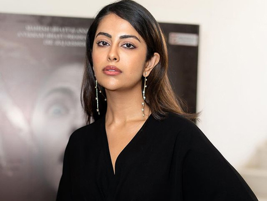 Alluring Pics Of Avika Gor In Black